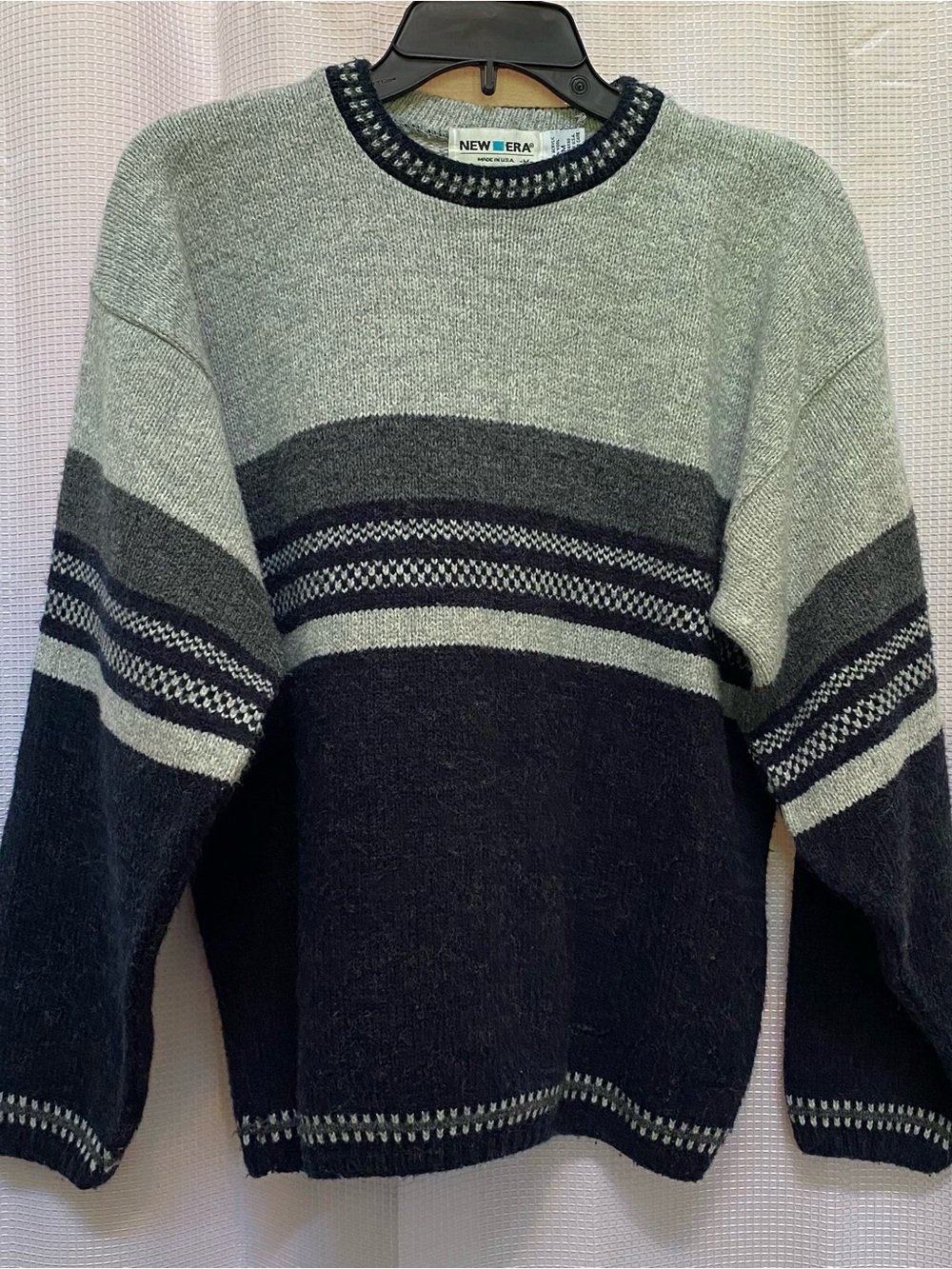 Men’s NEW ERA Vintage Wool Blend Crew Neck Sweater Size Medium